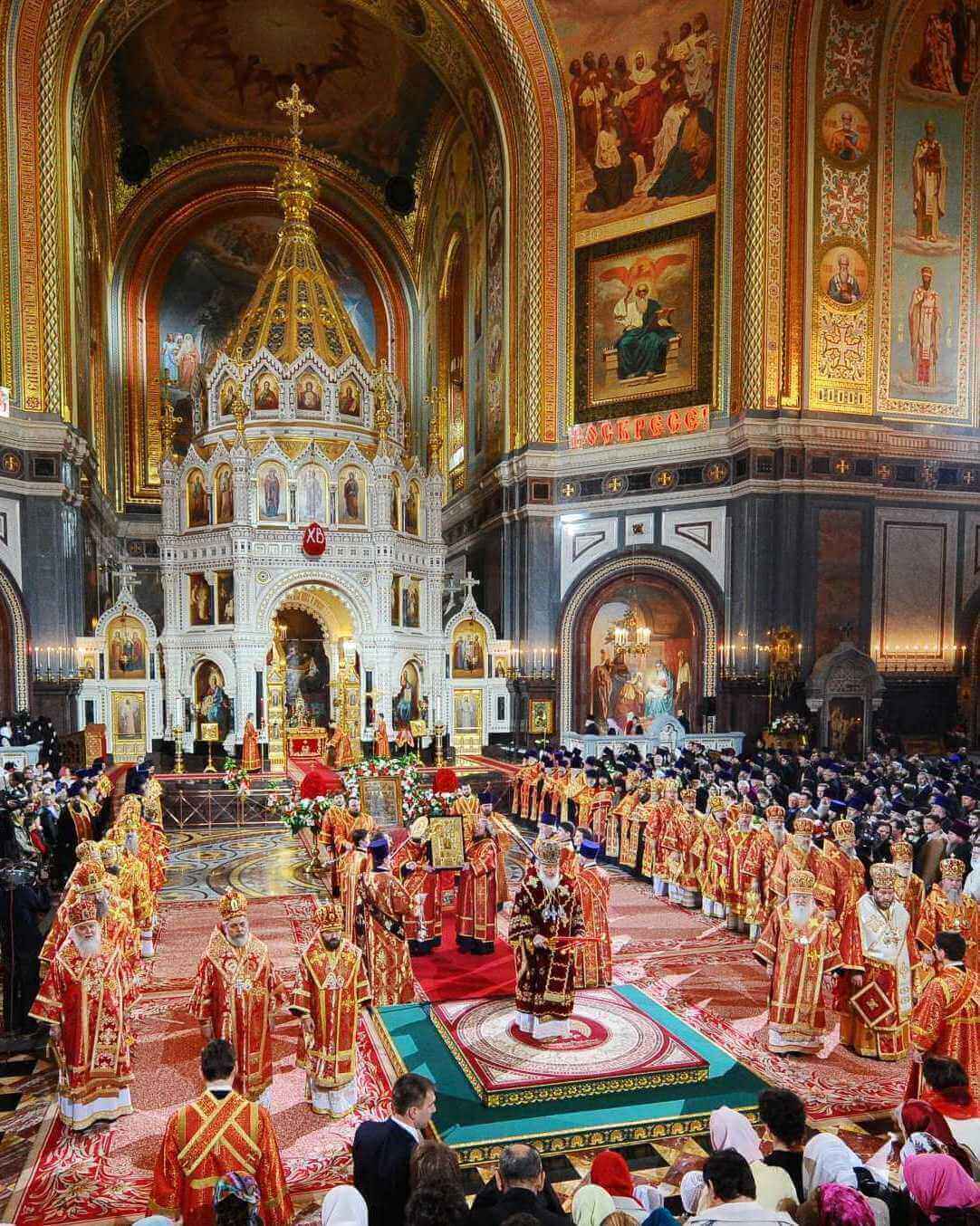 Easter in the Cathedral of Christ the Saviour. Moscow Париаршее_служение в Храме Христа Спасителя